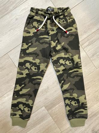 Next maskáčové tepláky, next,122