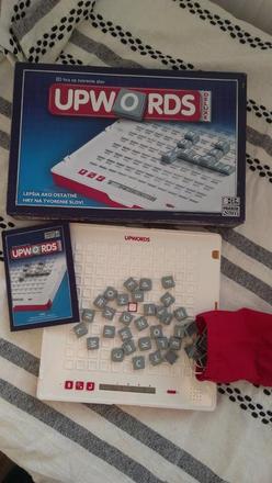 Upwords - el. scrabble,