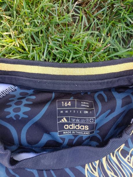 Dres mbappe, adidas,164