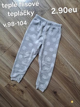 Velúrové tepláčky, 98