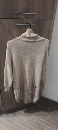 Predĺžený rolákový pulóver, s