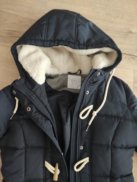 Tmavomodry kabat, kenvelo,s