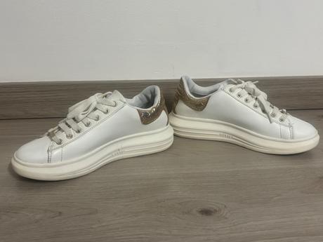 Kozene tenisky biele guess, guess,36