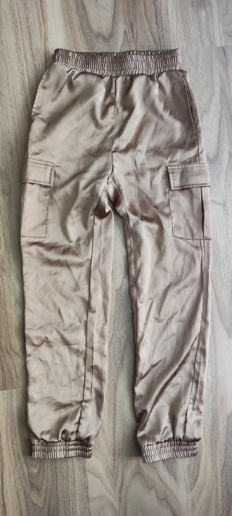 Leskle nohavice, 134