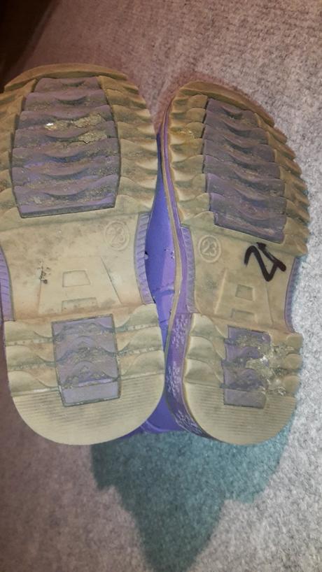 Čižmičky veľ.23, 23