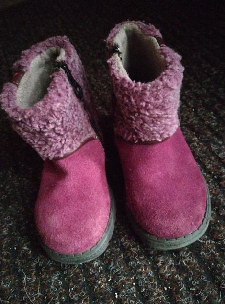 Semišové čižmy s mašličkou, 22