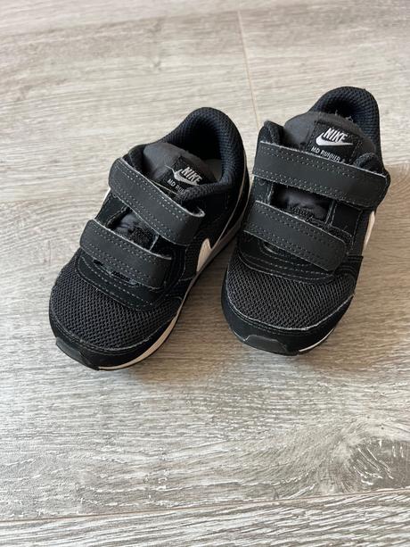 Nike tenisky, nike,22