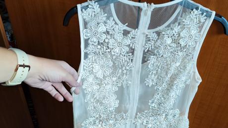 Spoločenské šaty, 42