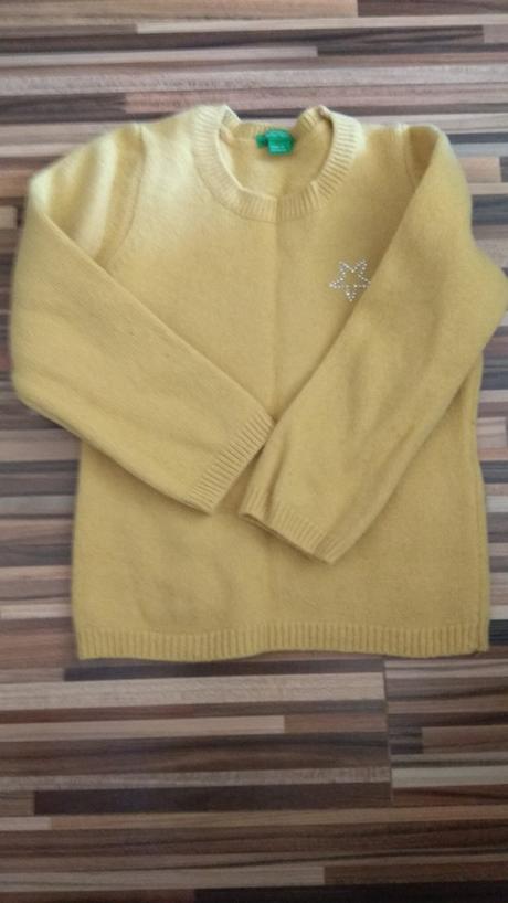 Predám detský svetrik, benetton,98