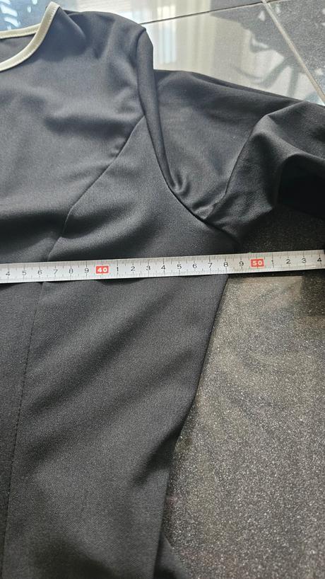 Čierne pohodlné makke šaty, m