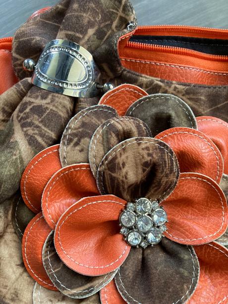 Dámska kabelka oranžová,