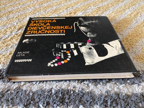 Vysoká škola dievčenskej zručnosti (1976),