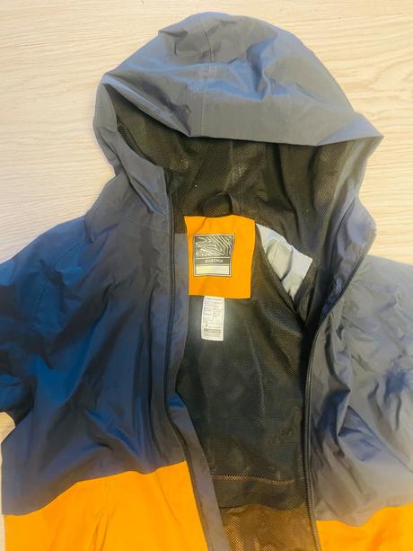 Ľahká bunda, quechua,146