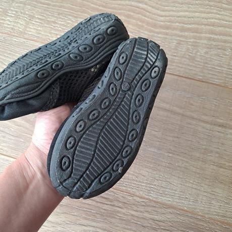 Topánky do vody, 23