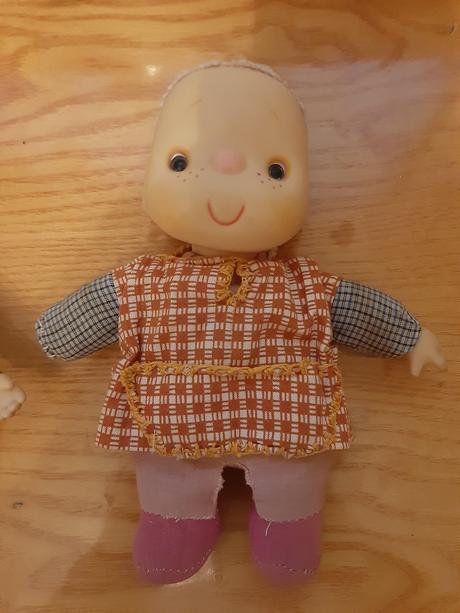 Babiky s makkym telom, 