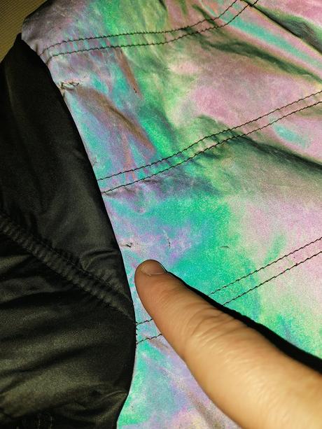 Bunda metalicka, 140