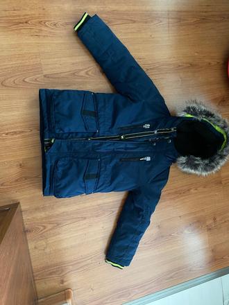 Zimná pérová bunda pre chlapca z c&a, 122