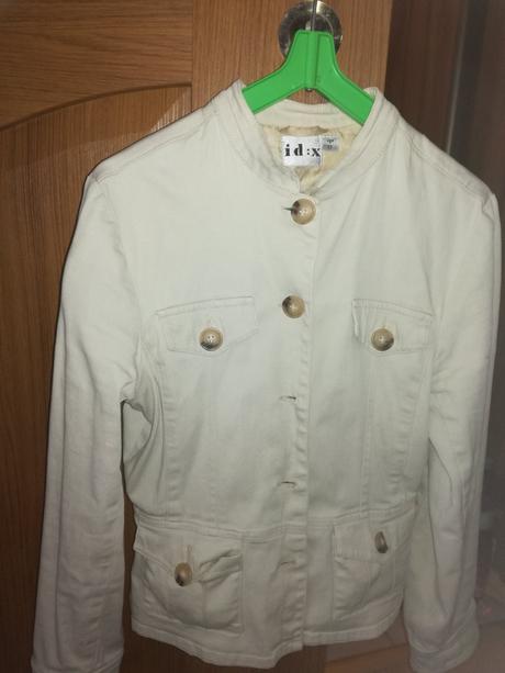 Dievčenské sako , 152