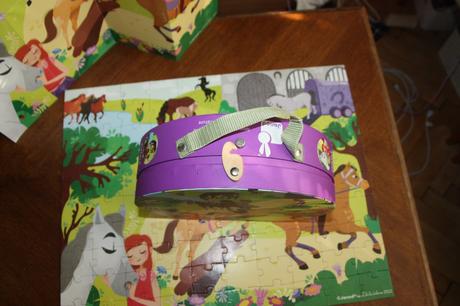 Puzzle janod koniky 100 v kufriku, 