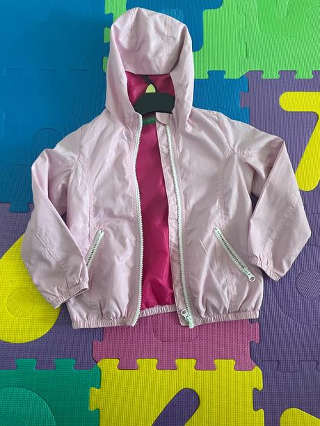 Vetrovka, benetton,110