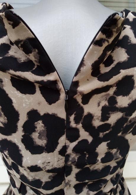 Lahučké silonové šaty, s