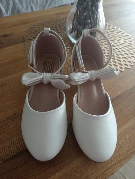 Topánky na 1sv.prijimanie, 35 / 36