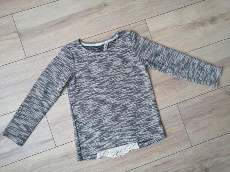 Pulóvrik s trblietavou niťou a čipkou, f&f,128