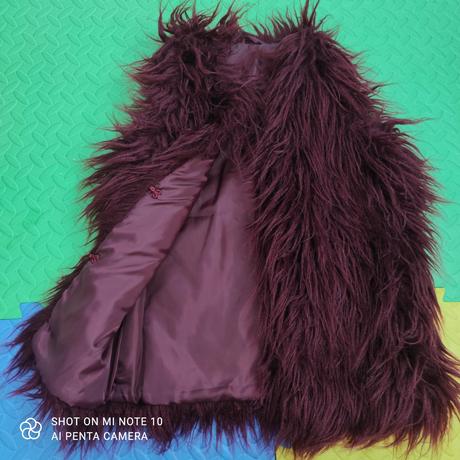 Chlpatá vesta veľmi zachovalá, george,128