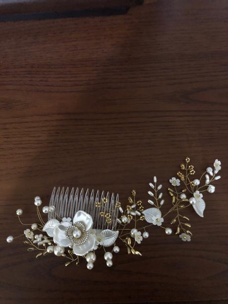 Svadobna ozdoba do vlasov, 