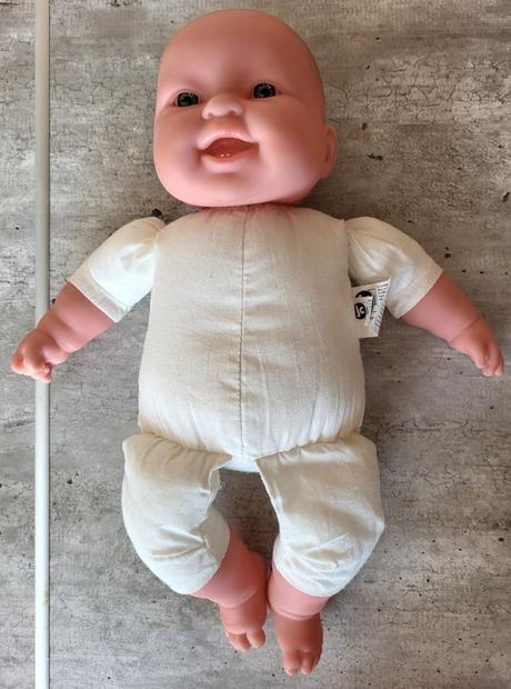 Bábika s modrými očami, 