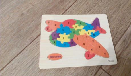 Drevené puzzle lietadielko, 