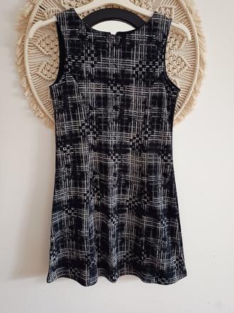 Dievčenské šaty orchestra, 164