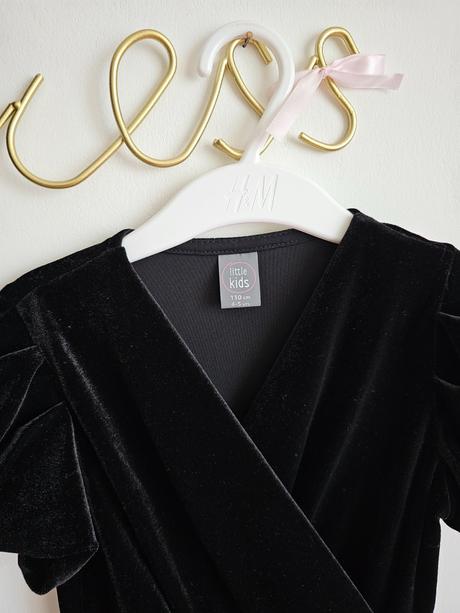 Čierny velurový overal, 110