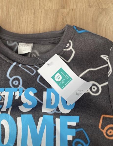 Sivá mikina s autami-nová, 116