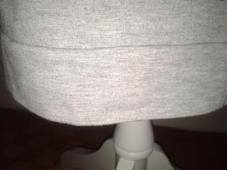 Sivé elastické šaty s čipkou errore veľ. m, m