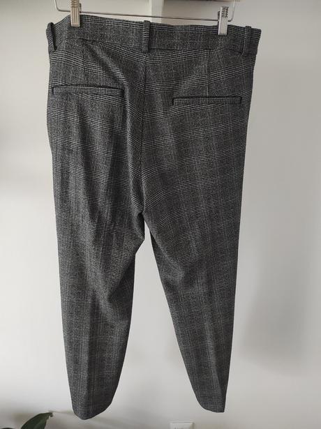 Elegantne bielo-cierne nohavice, h&m,48