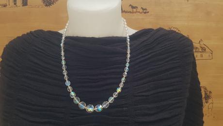 Jagavý náhrdelník,