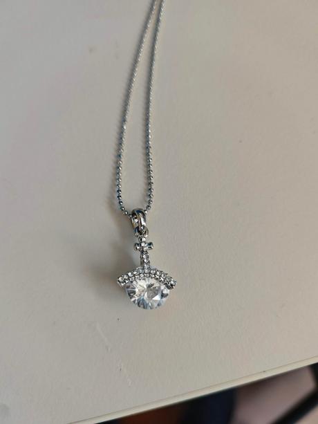 Nádherná retiazka so swarovski krištáľmi, swarovski