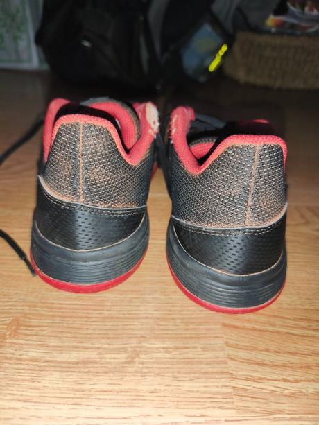Adidas tenisky na tenis, adams,36