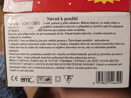 Vianocne svetielka cervene,