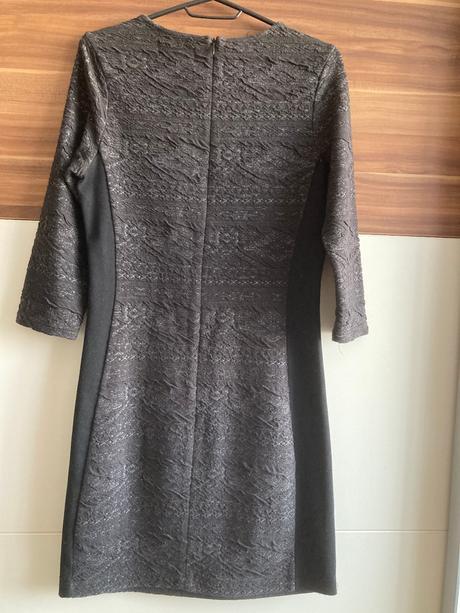 Šaty s poštovným, m