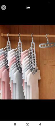 Univerzálny vešiak, 