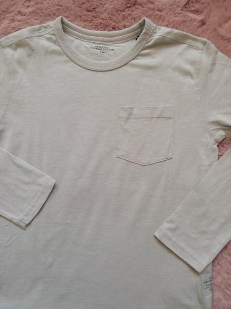 Tricko reserved, reserved,140