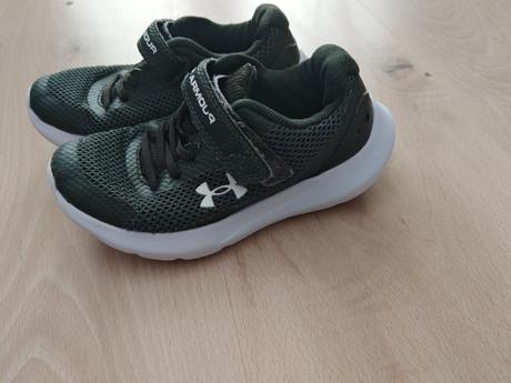 Lahke tenisky under amor vd 17,5-18 cm max, under armour,28