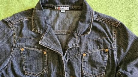 Tmavošedá rifľová bunda, 38