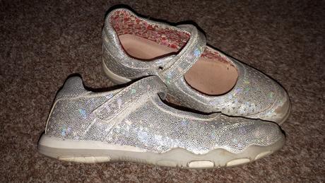 Topánky-balerínky, bubble gummers,32