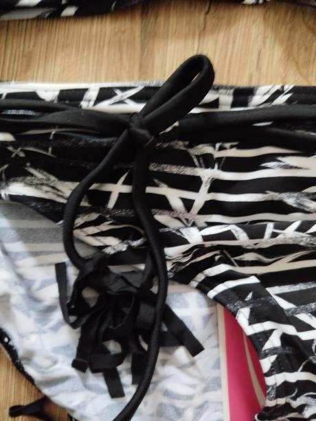 Čierno biele bikiny s palmami, 40 / l