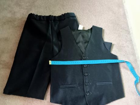 Komplet nohavice + vesta, 134