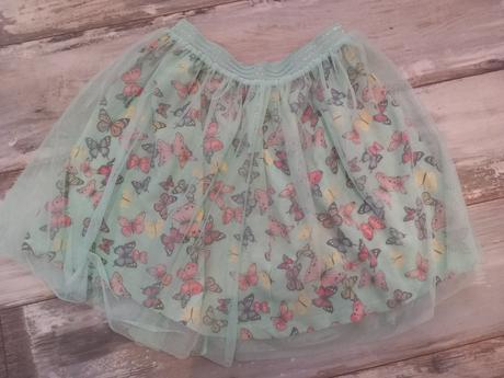 Tylová suknička s motýlikmi, 146
