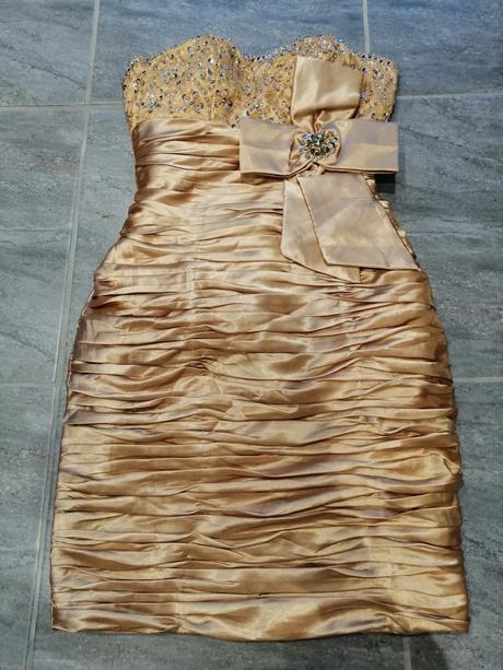 Zlatožlté saténové šaty vs, s
